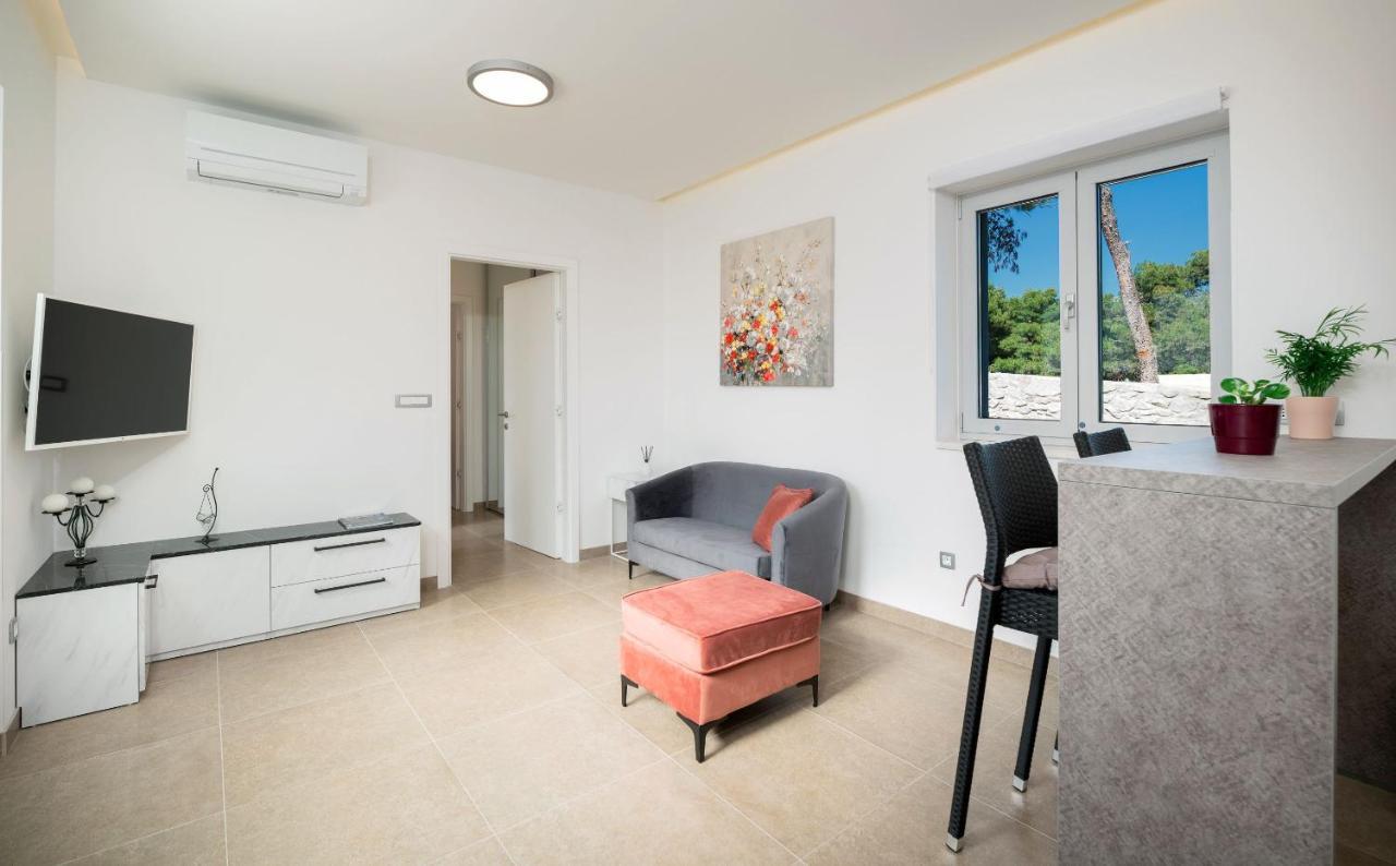 Beach Residences Caroline Hvar Town Exterior photo